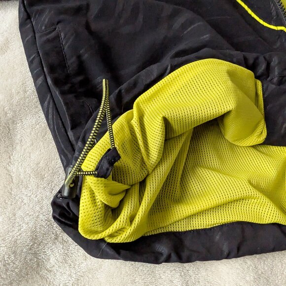 Fabletics Black and green hooded windbreaker - loose fit - Picture 6 of 16